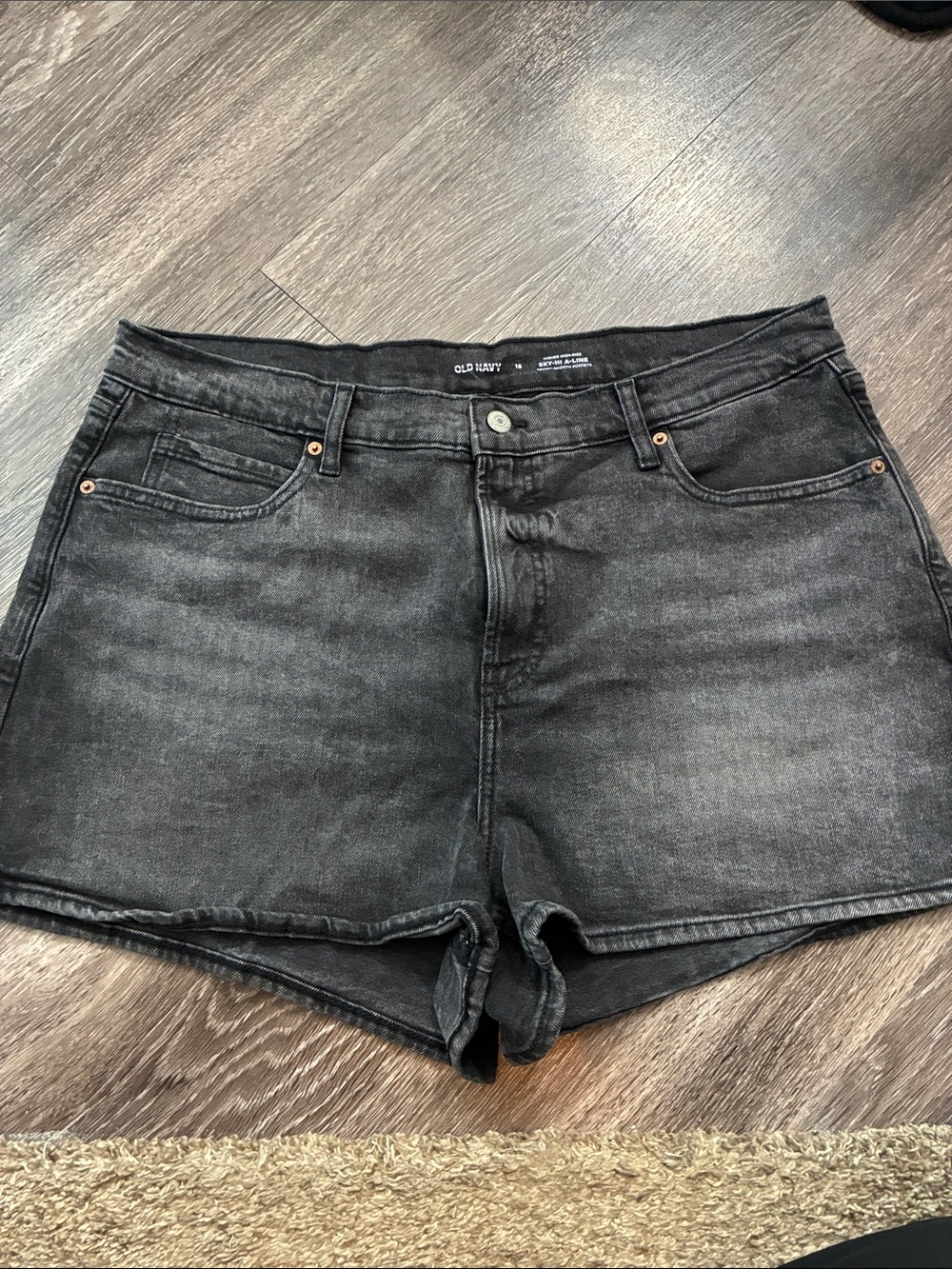 Old Navy Black Denim Women's High-Rise Shorts